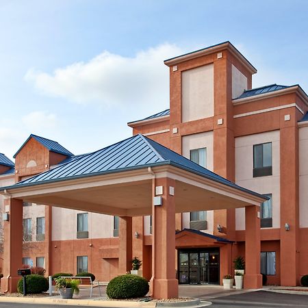 Spark By Hilton Lansing Esterno foto