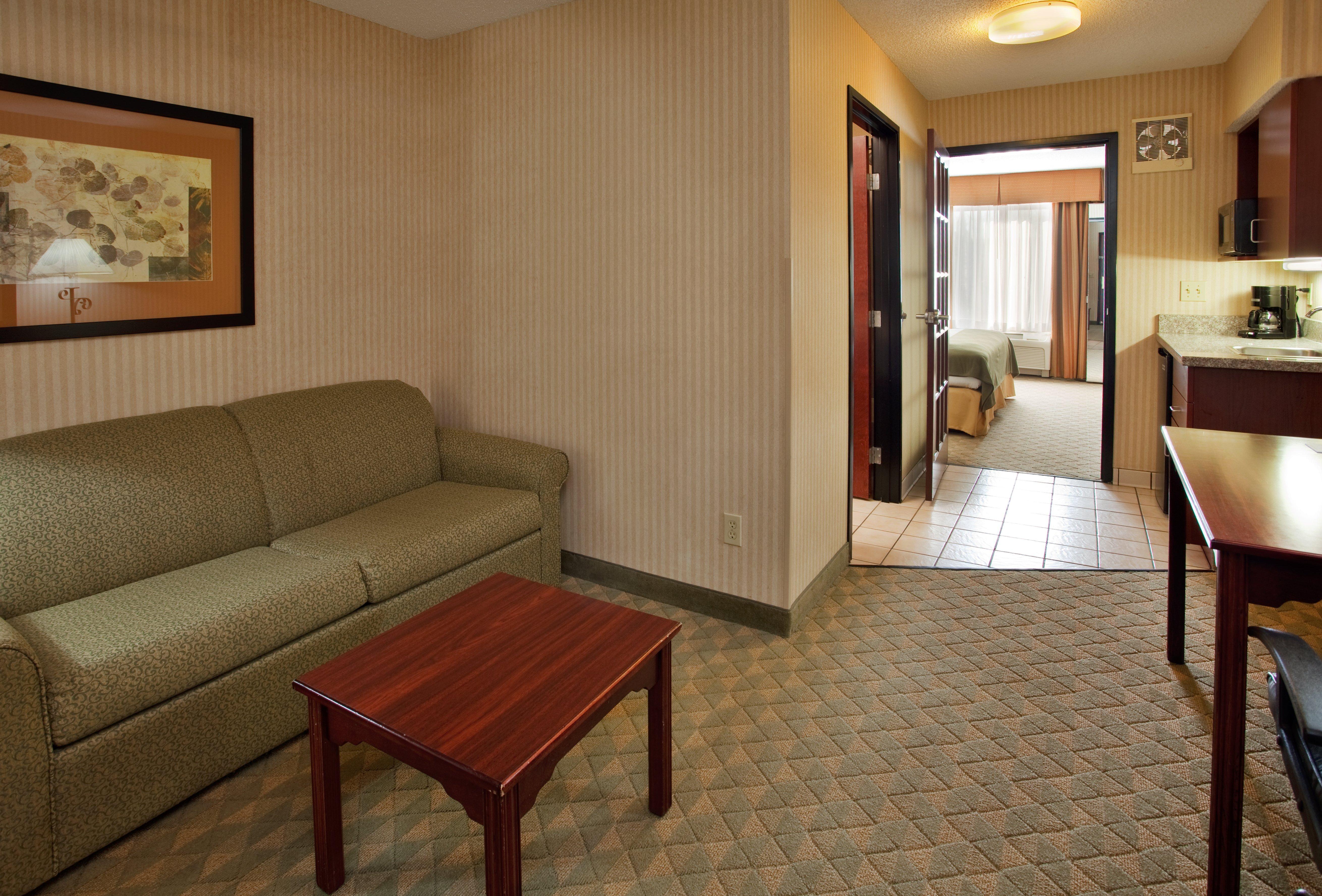 Spark By Hilton Lansing Esterno foto