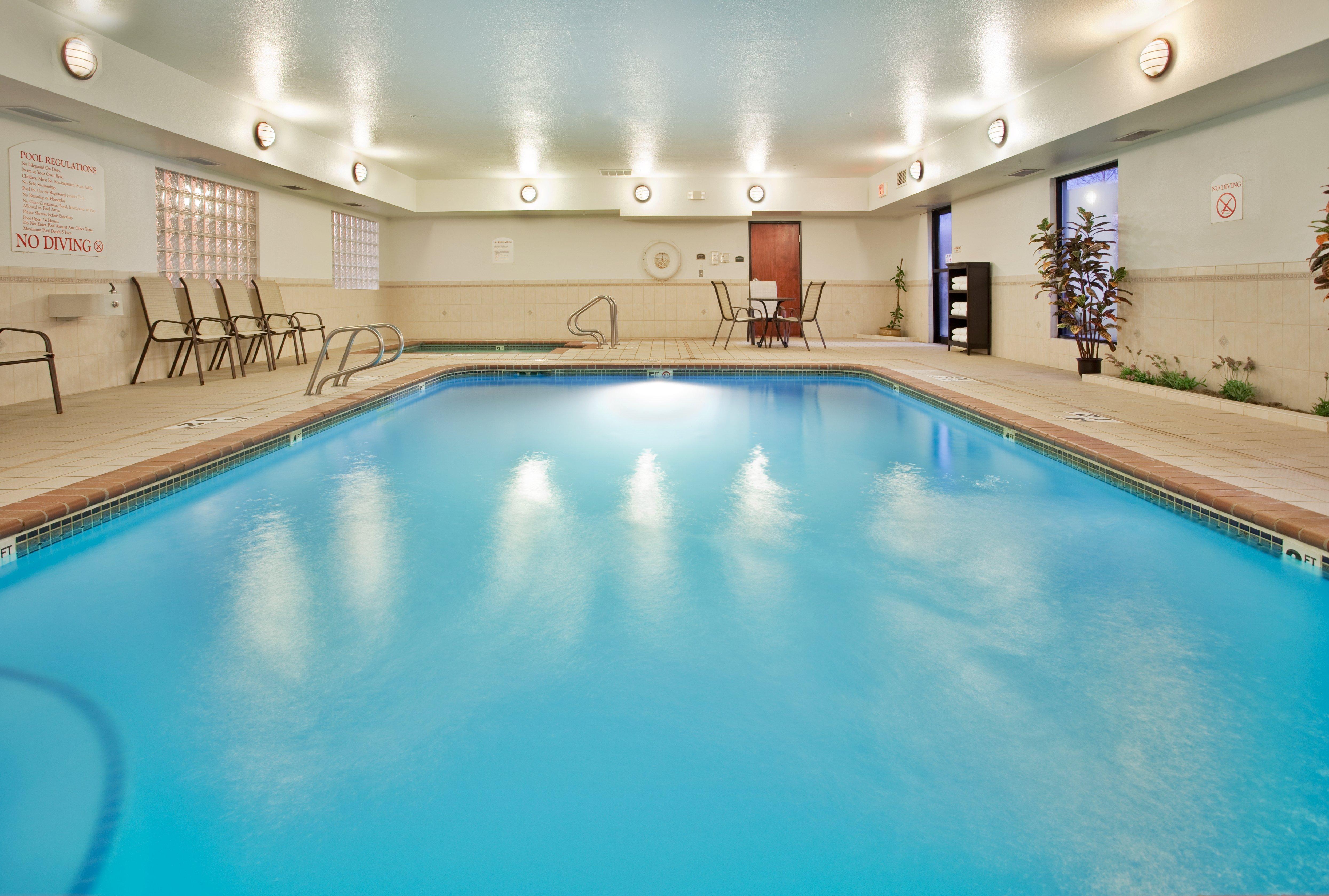 Spark By Hilton Lansing Esterno foto