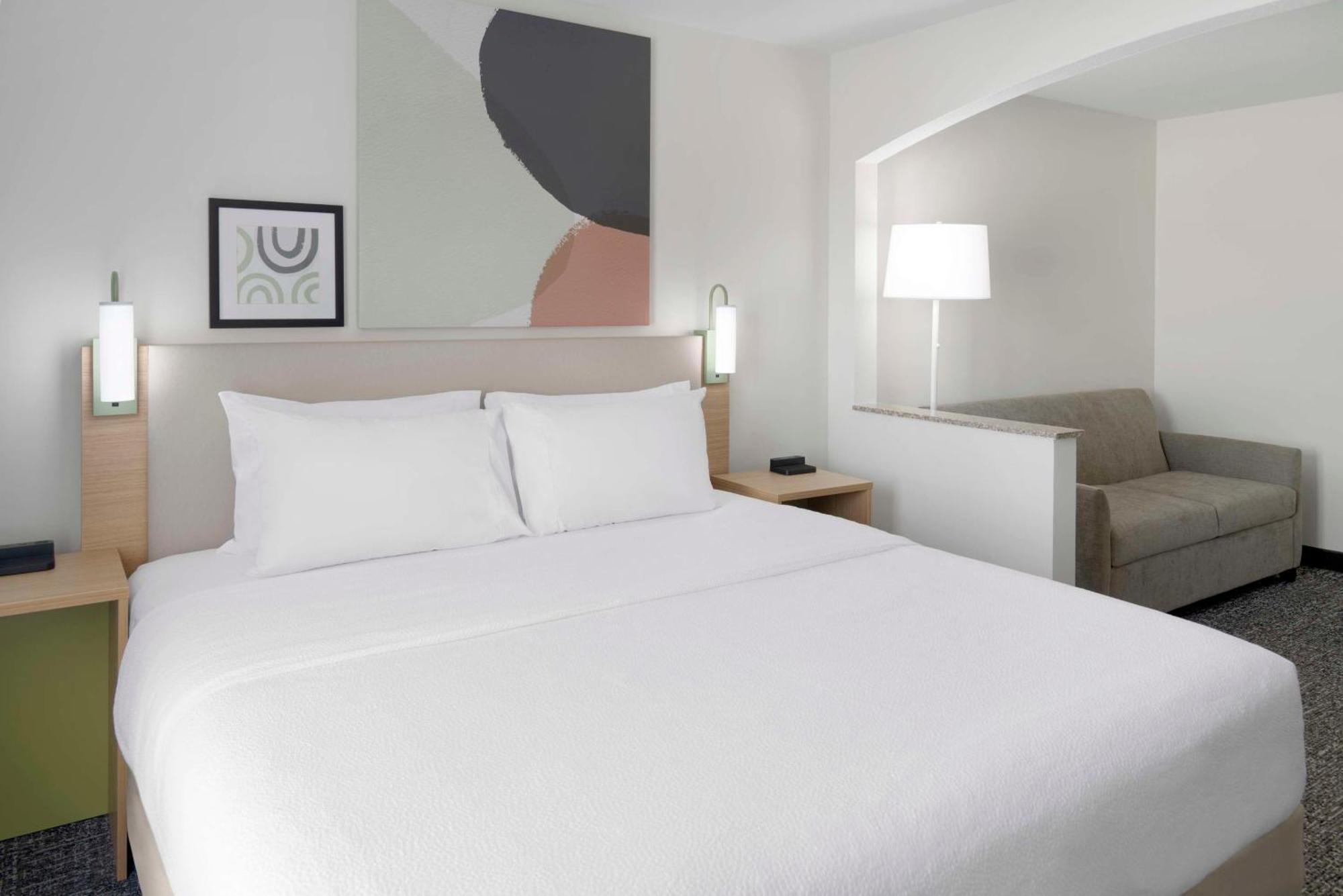 Spark By Hilton Lansing Esterno foto